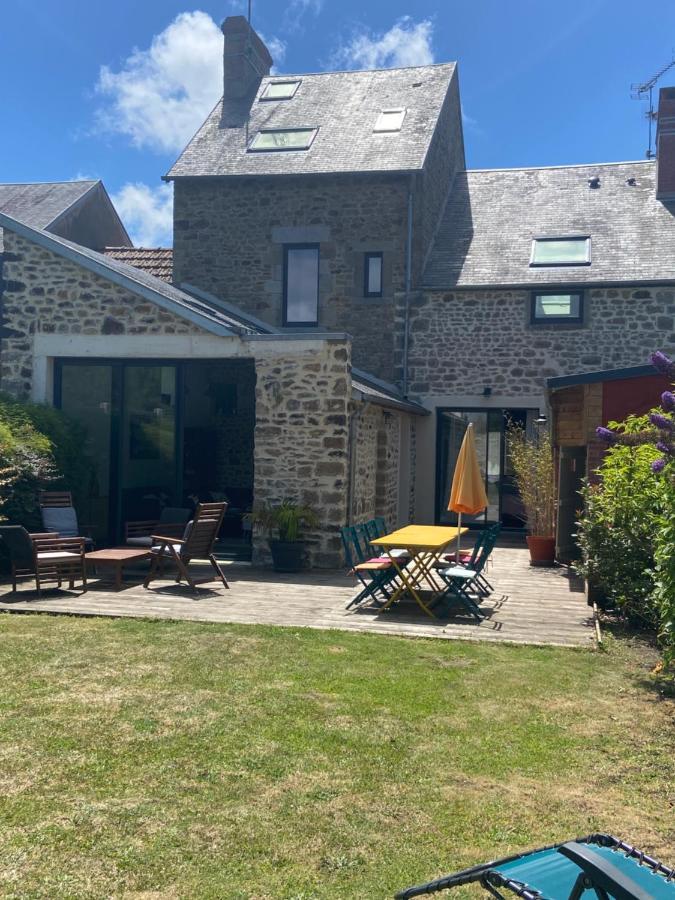 Le Cottage De La Baie Carolles Exterior photo